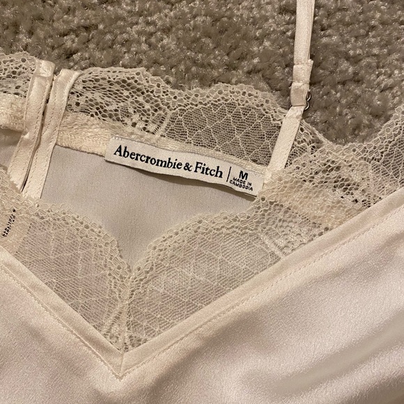Abercrombie & Fitch Cream Satin Cami - Picture 2 of 4